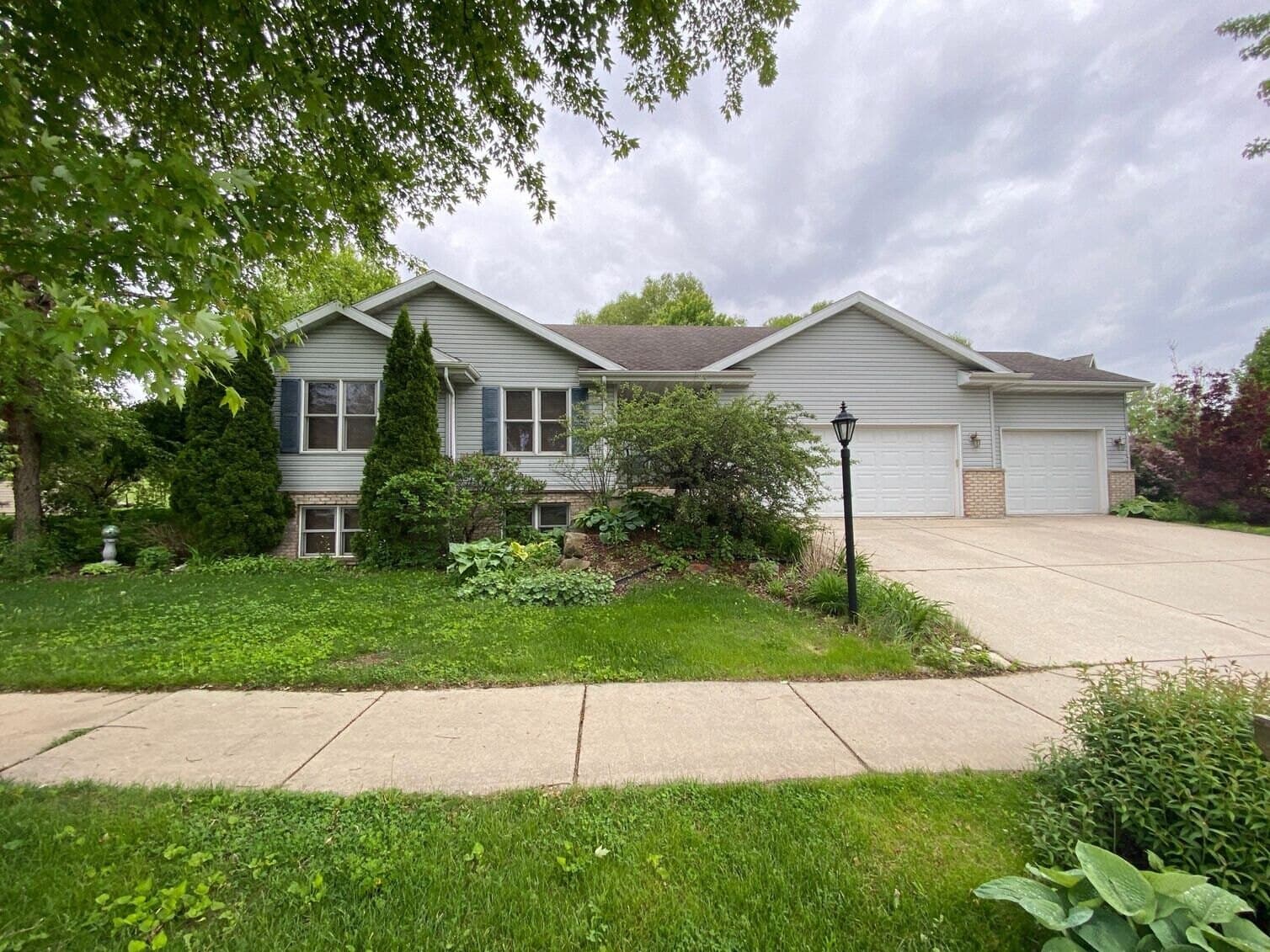 Hail Damage Repair job image