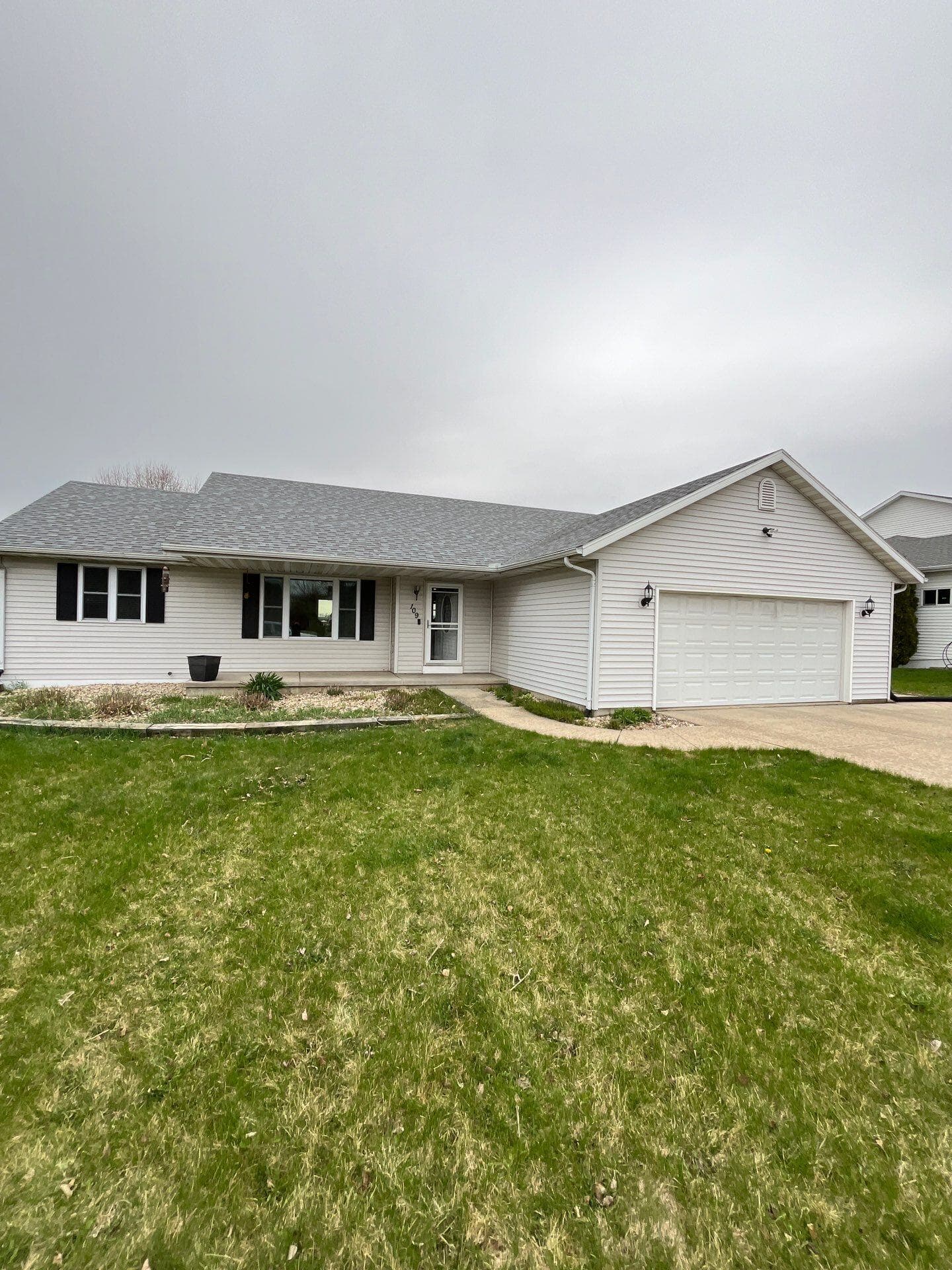 Hail Damage Repair job image